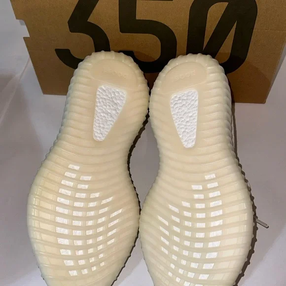 Adidas Yeezy Boost 350 V2 Pure White - BONE Sneakers BRAND NEW - Picture 7 of 7
